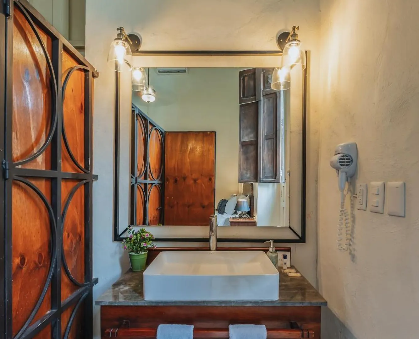 Hotel Boutique La Casona By Kavia Merida Mexico